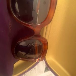 GUCCI tortoiseshell GUCCI GG logo and red, blue& white